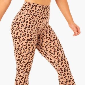 Ryderwear Animal Scrunch Bum Leggings